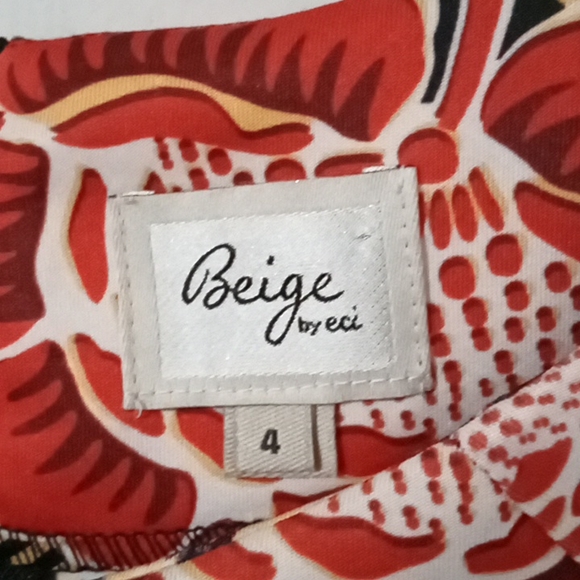 "BEIGE" by eci DRESS - Picture 4 of 6